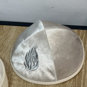 כיפה קטיפה האש שלי מידה 4 פנינה